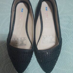 Black Studed Kids Express Size 1 Flats